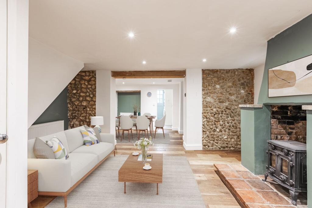 2 bed Cottage for rent in Docking. From Sowerbys - Dereham