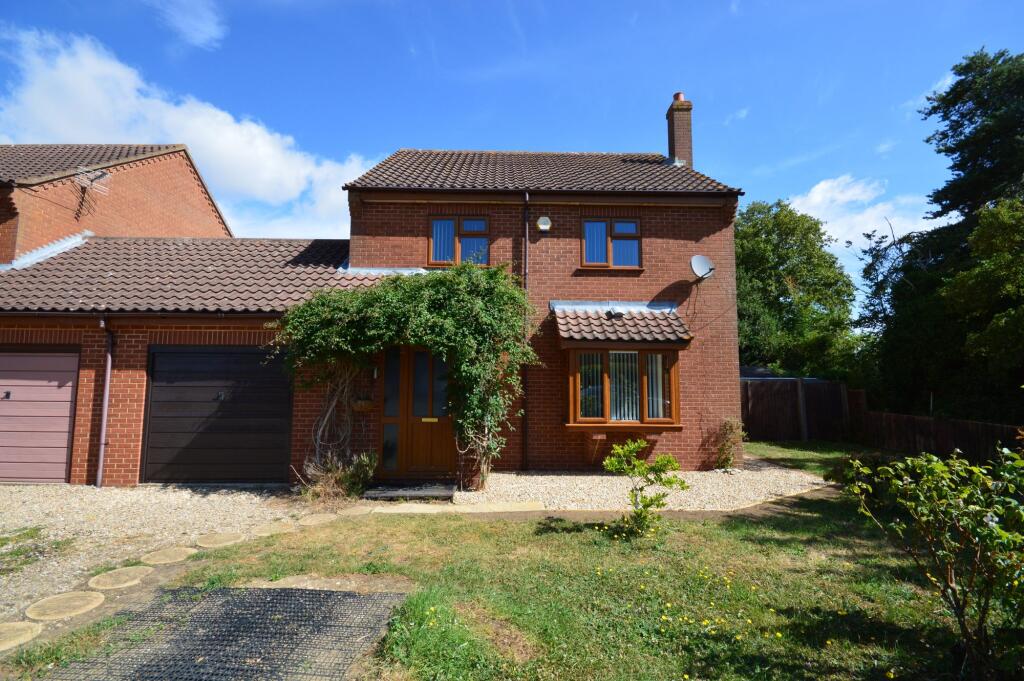 4 bed Link detached for rent in Scarning. From Sowerbys - Dereham