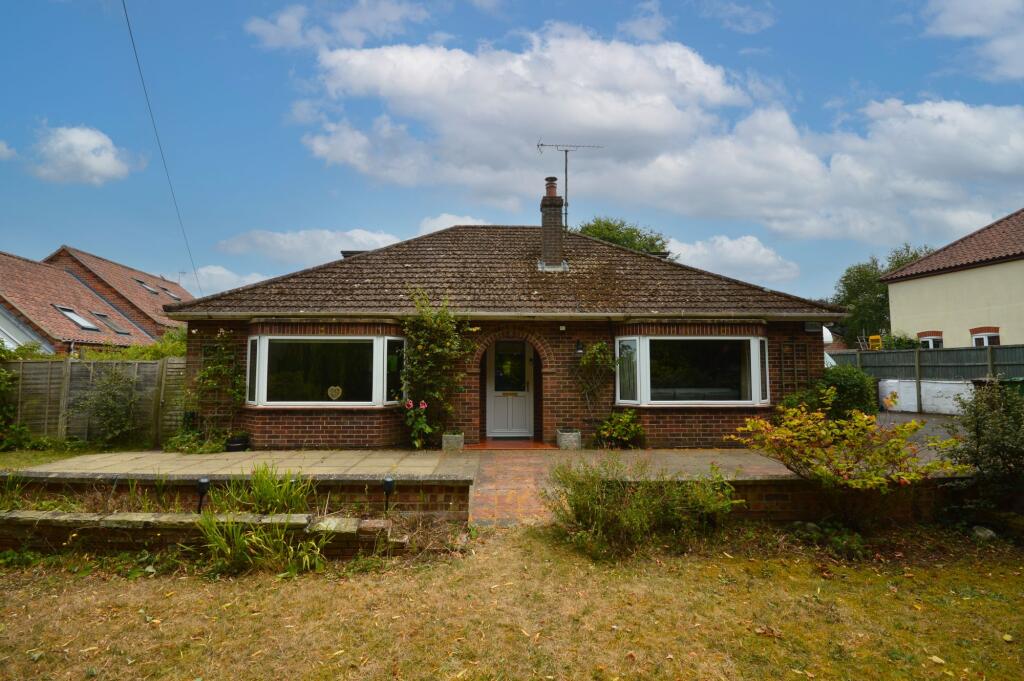 4 bed Semi-detached bungalow for rent in Holt. From Sowerbys - Dereham 4 bed Semi-detached bungalow for rent in Holt. From Sowerbys - Dereham