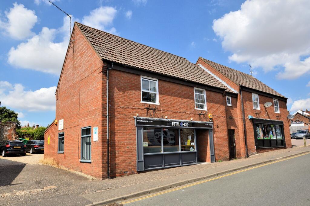 3 bed 1st Floor Flat for rent in Fakenham. From Sowerbys - Dereham