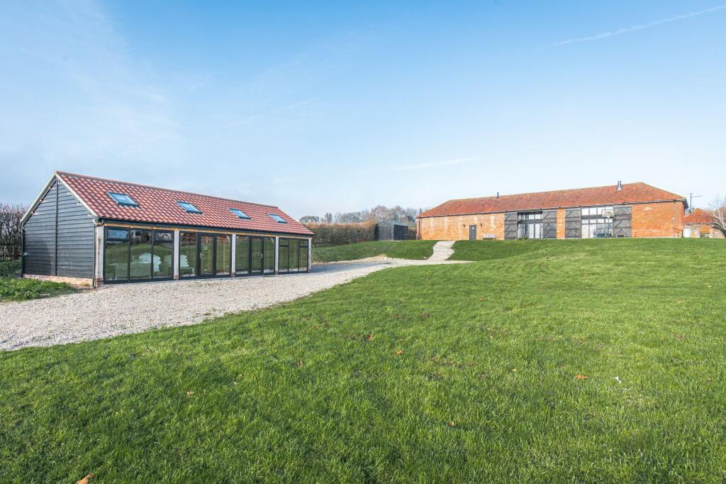 5 bed Barn Conversion for rent in Whinburgh. From Sowerbys - Dereham 5 bed Barn Conversion for rent in Whinburgh. From Sowerbys - Dereham