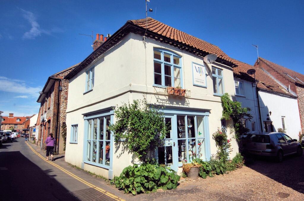 2 bed 1st Floor Flat for rent in Holt. From Sowerbys - Dereham 2 bed 1st Floor Flat for rent in Holt. From Sowerbys - Dereham