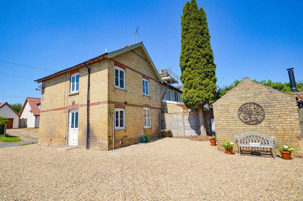 2 bed Cottage for rent in Thompson. From Sowerbys - Watton 2 bed Cottage for rent in Thompson. From Sowerbys - Watton