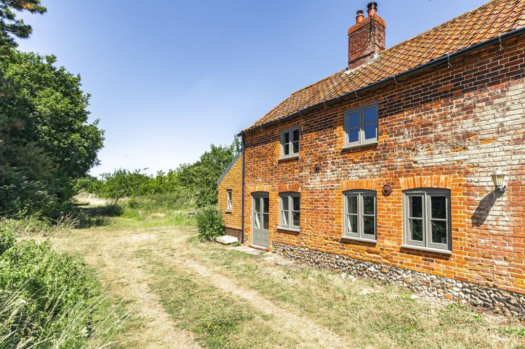 3 bed Cottage for rent in Little Fransham. From Sowerbys - Watton 3 bed Cottage for rent in Little Fransham. From Sowerbys - Watton