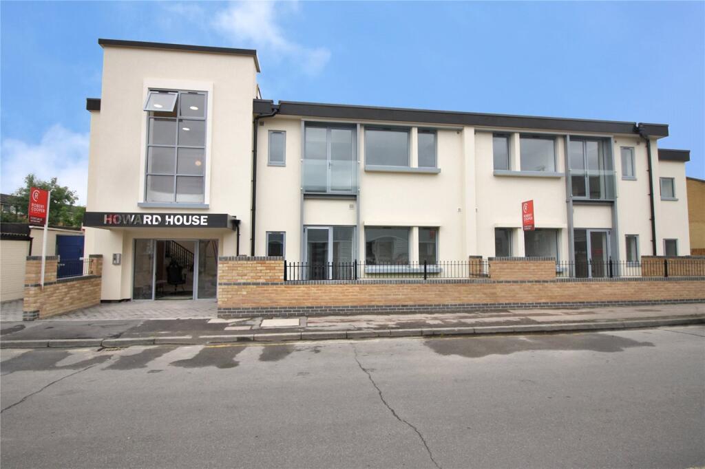 1 bed Apartment for rent in Ruislip. From Robert Cooper and Co