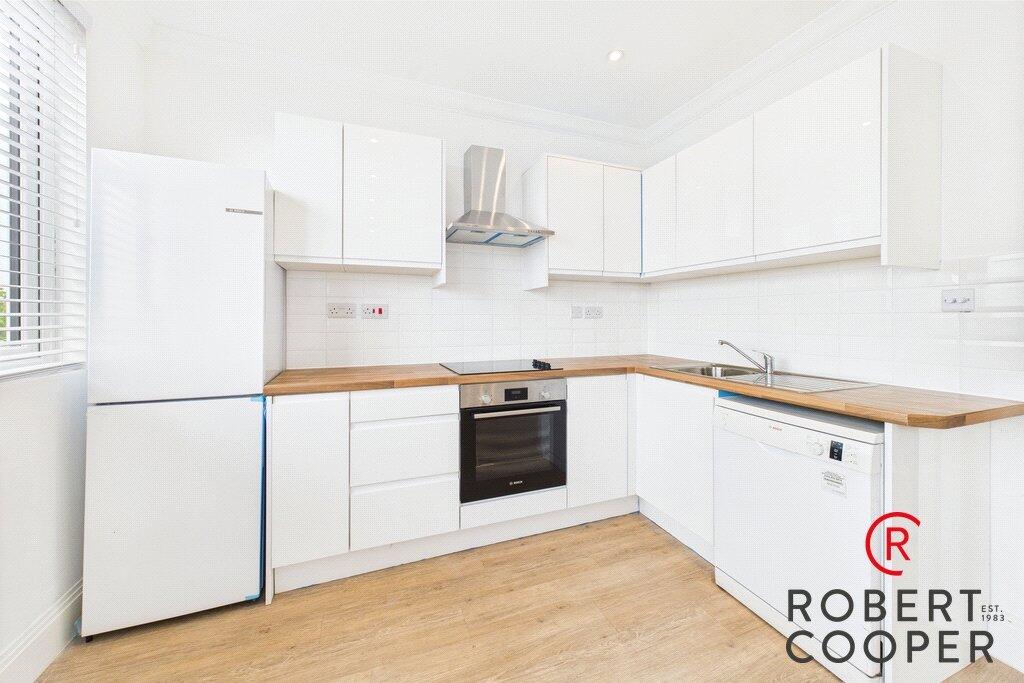 3 bed Apartment for rent in Ruislip. From Robert Cooper and Co 3 bed Apartment for rent in Ruislip. From Robert Cooper and Co