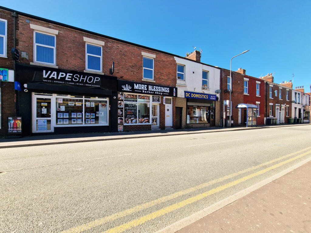 1 bed Mid Terraced House for rent in Preston. From Dewhurst Homes - Fulwood