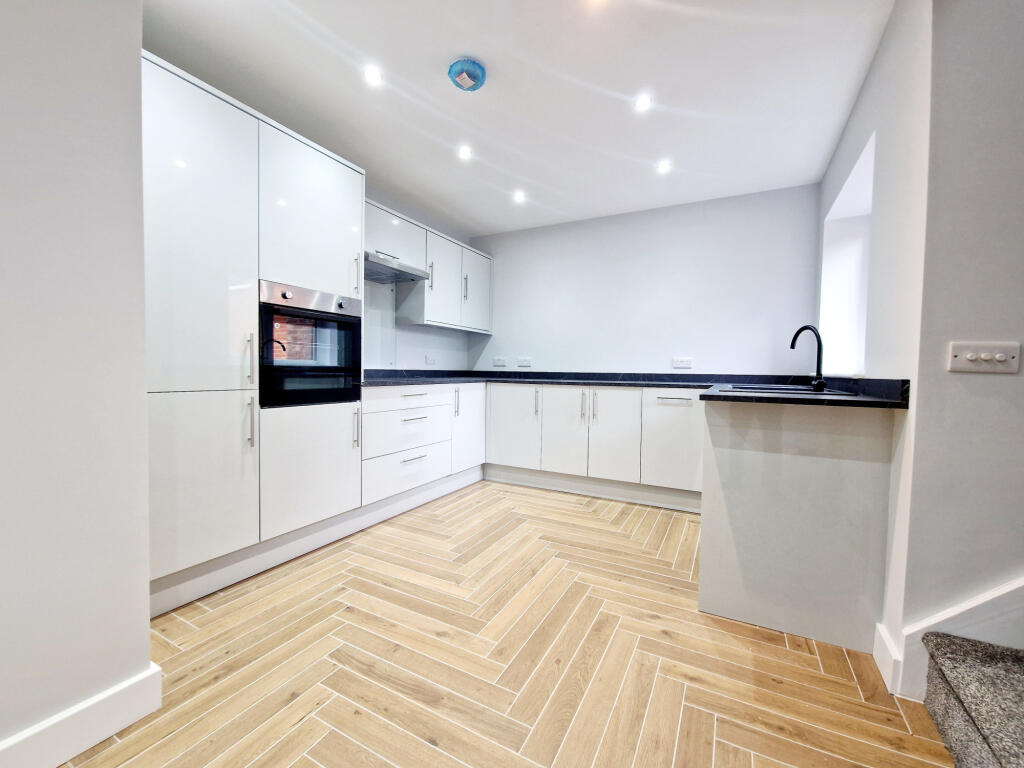 2 bed Duplex for rent in Broughton. From Dewhurst Homes - Fulwood