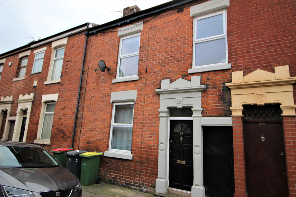 2 bed Mid Terraced House for rent in Preston. From Dewhurst Homes - Fulwood
