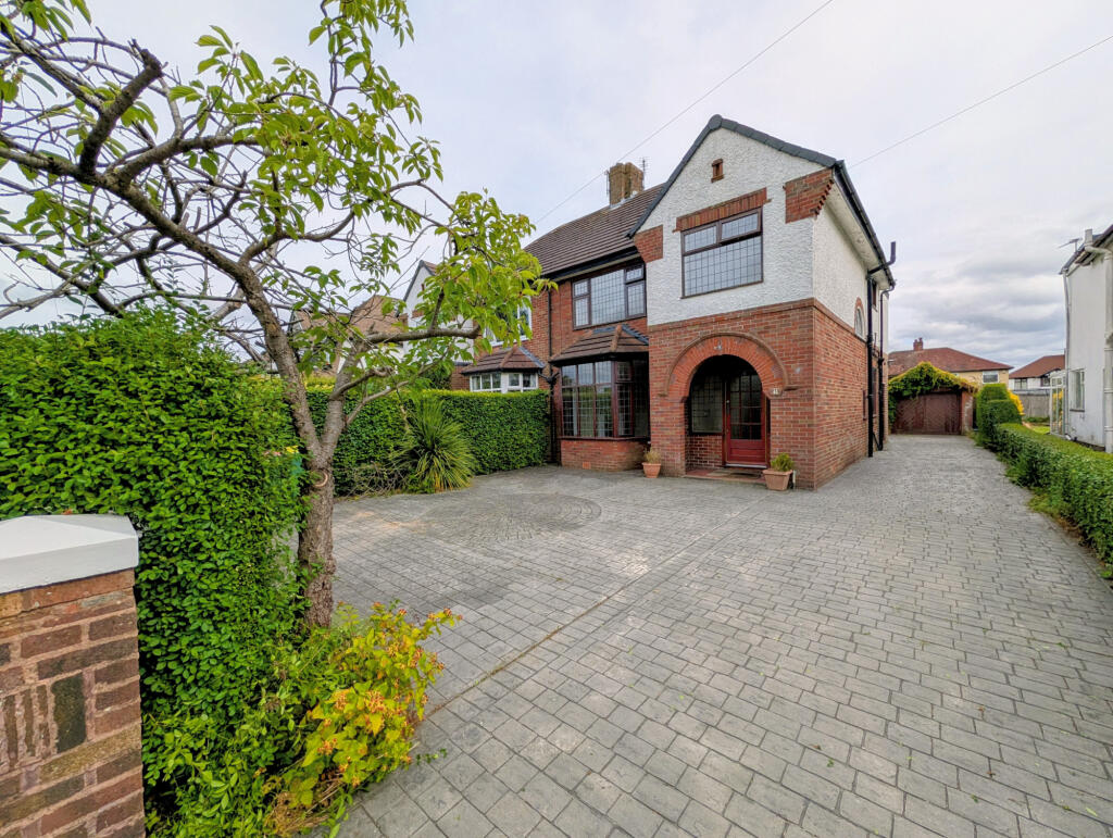 4 bed Semi Detached for rent in Fulwood. From Dewhurst Homes - Fulwood
