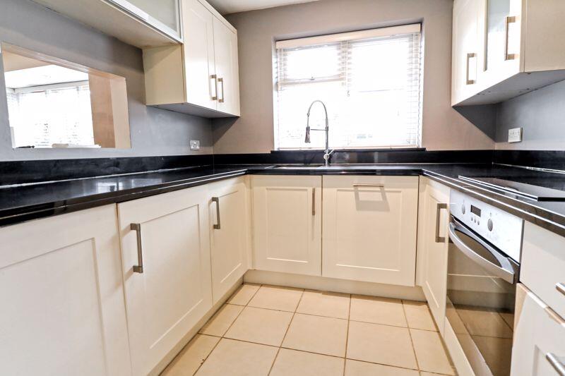 2 bed Bungalow for rent in George Green. From B. Simmons - Langley