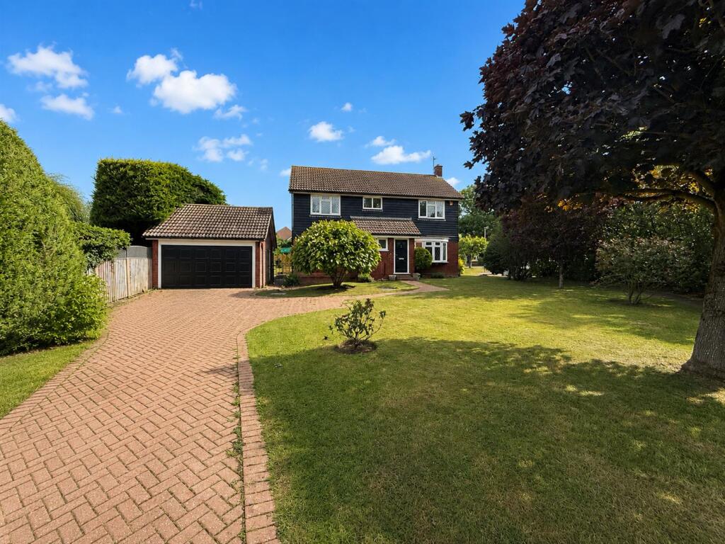 4 bed Detached for rent in Stock. From Meacock & Jones - Shenfield