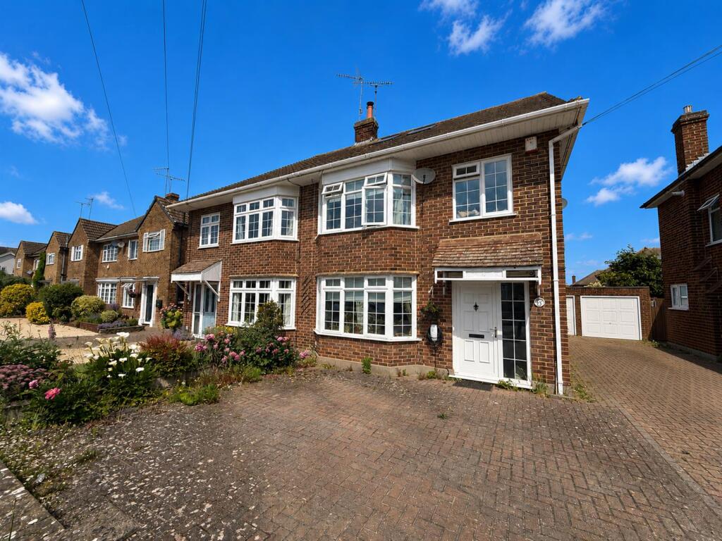 3 bed Semi Detached for rent in Brentwood. From Meacock & Jones - Shenfield