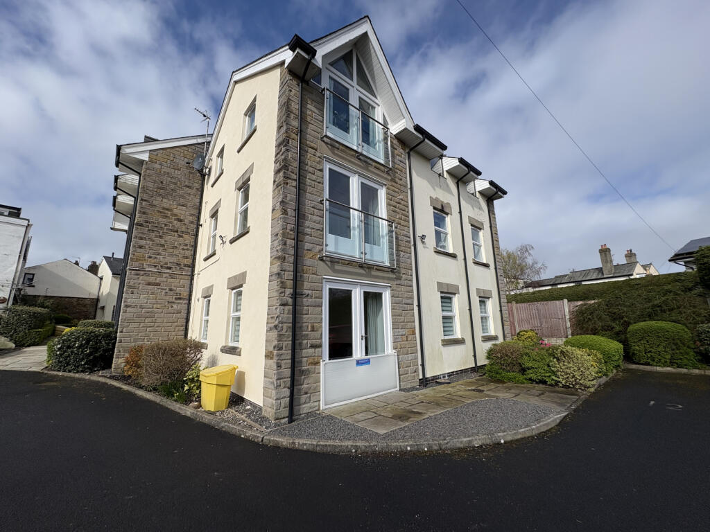 2 bed Apartment for rent in Garstang. From Dewhurst Homes - Garstang