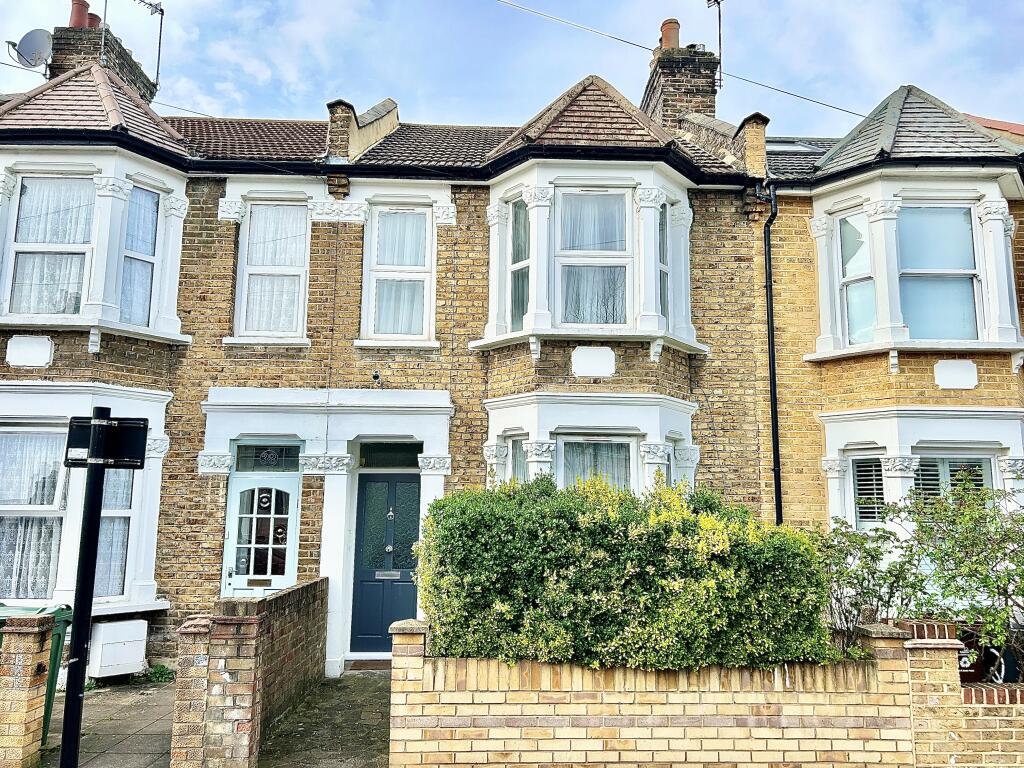 3 bed Detached House for rent in Leyton. From Bairstow Eves Lettings - Walthamstow