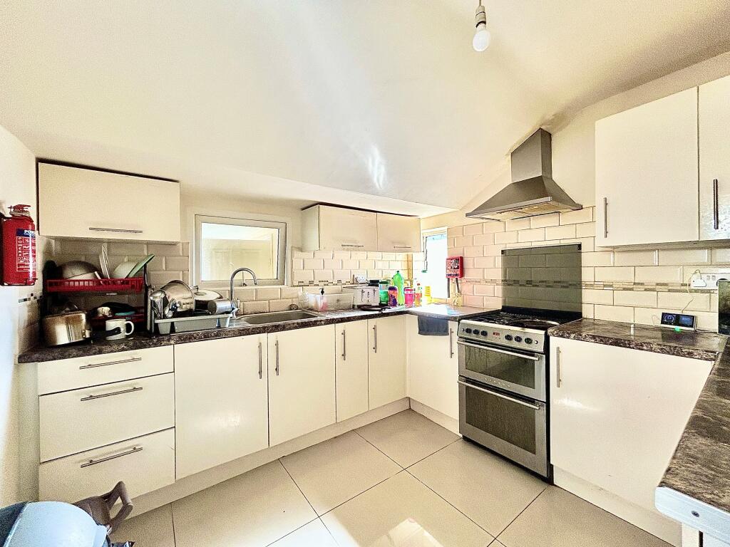 1 bed House Share for rent in Leyton. From Bairstow Eves Lettings - Walthamstow