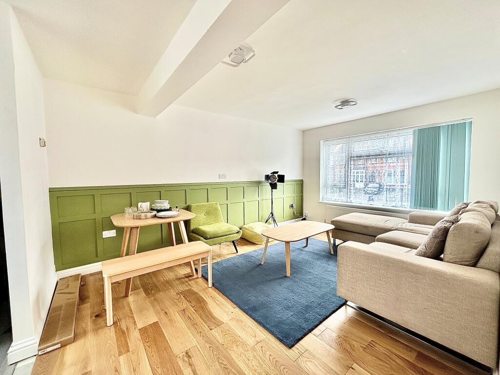 2 bed 1st Floor Flat for rent in Wanstead. From Bairstow Eves Lettings - Walthamstow