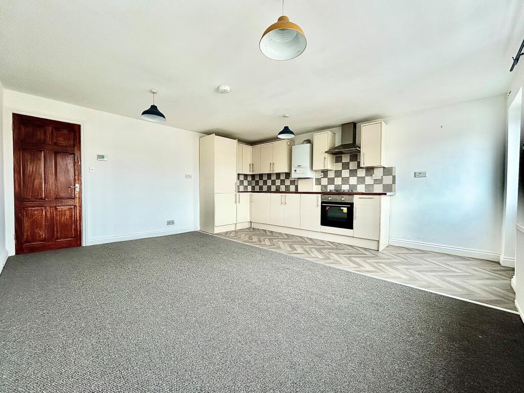 3 bed 1st Floor Flat for rent in Walthamstow. From Bairstow Eves Lettings - Walthamstow