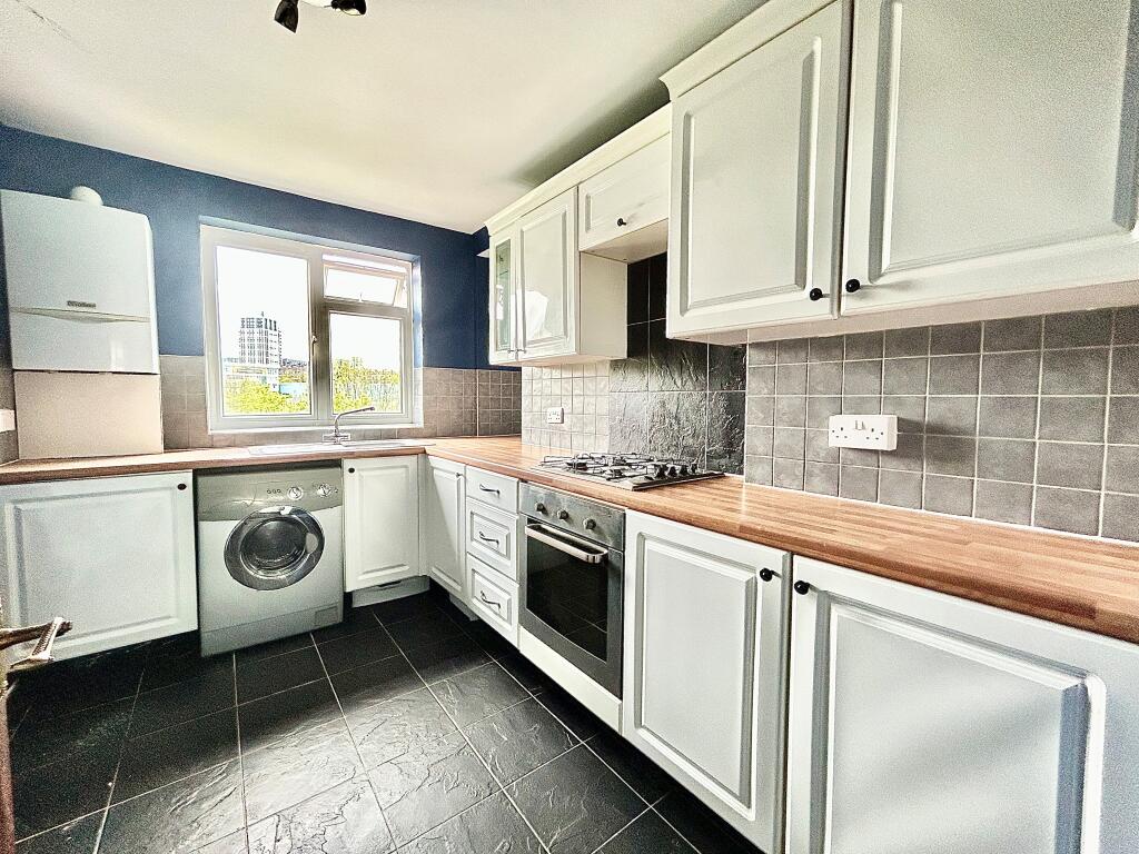 1 bed 1st Floor Flat for rent in Tottenham. From Bairstow Eves Lettings - Walthamstow