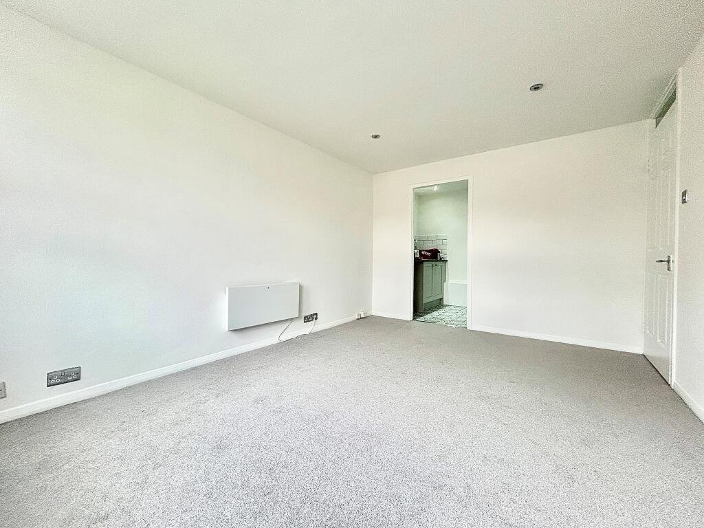 1 bed 1st Floor Flat for rent in Stratford. From Bairstow Eves Lettings - Walthamstow