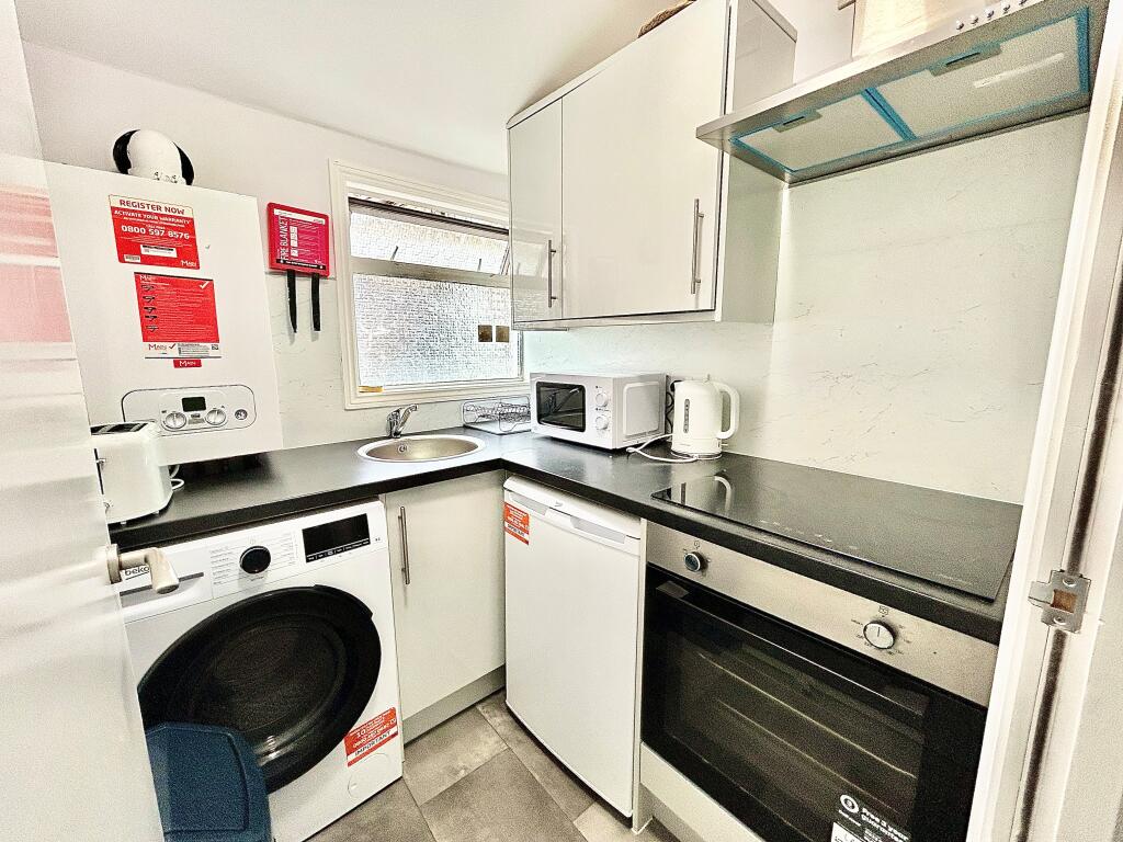 4 bed 1st Floor Flat for rent in Tottenham. From Bairstow Eves Lettings - Walthamstow
