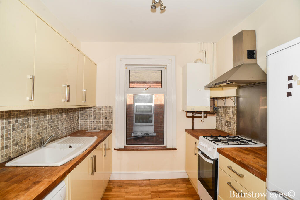 2 bed 1st Floor Flat for rent in Walthamstow. From Bairstow Eves Lettings - Walthamstow