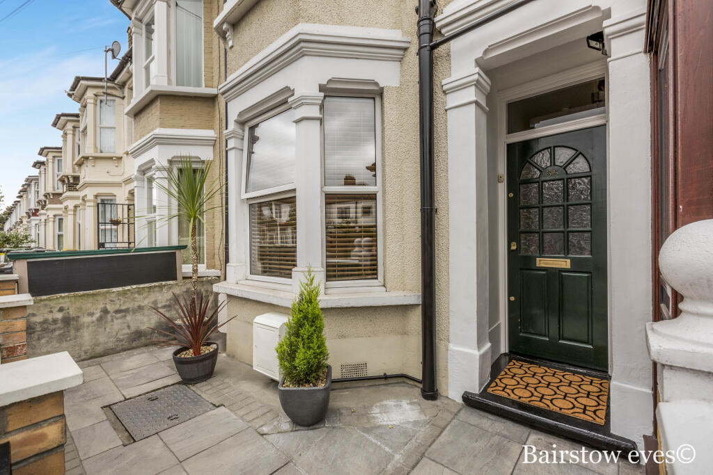 1 bed 1st Floor Flat for rent in Walthamstow. From Bairstow Eves Lettings - Walthamstow