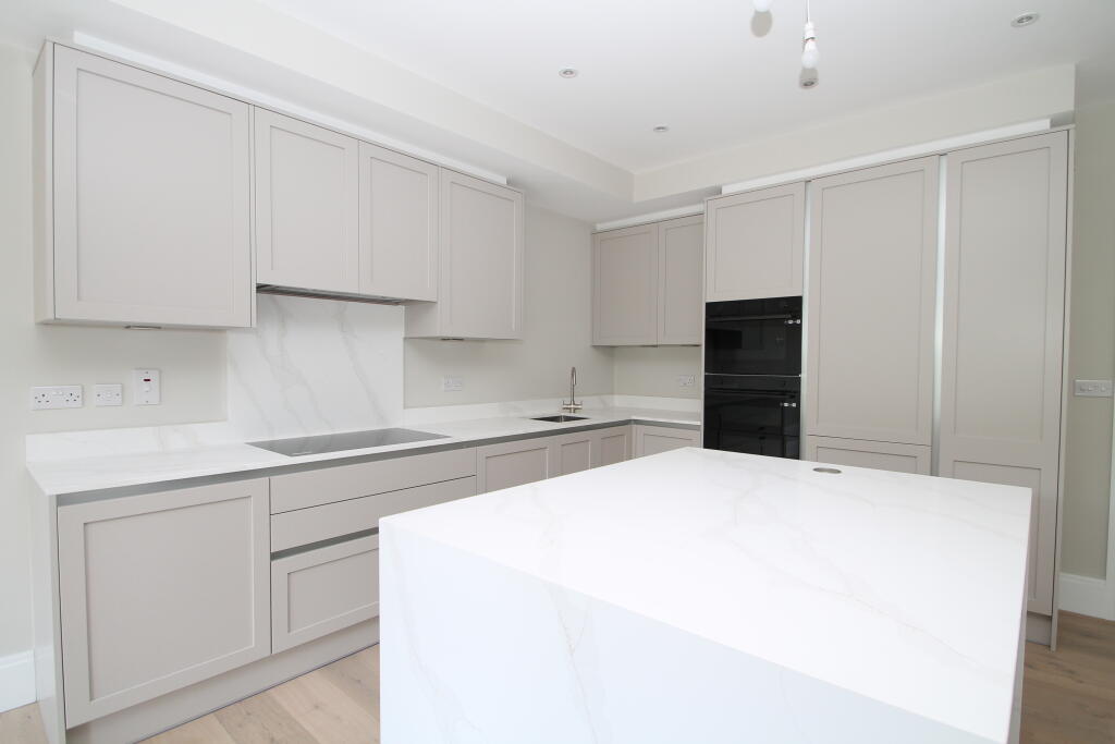 4 bed Detached House for rent in Purley. From Bairstow Eves Lettings - Purley