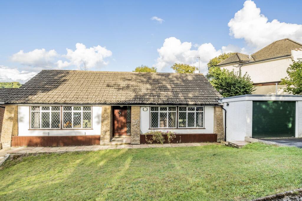 3 bed Bungalow for rent in Purley. From Bairstow Eves Lettings - Purley