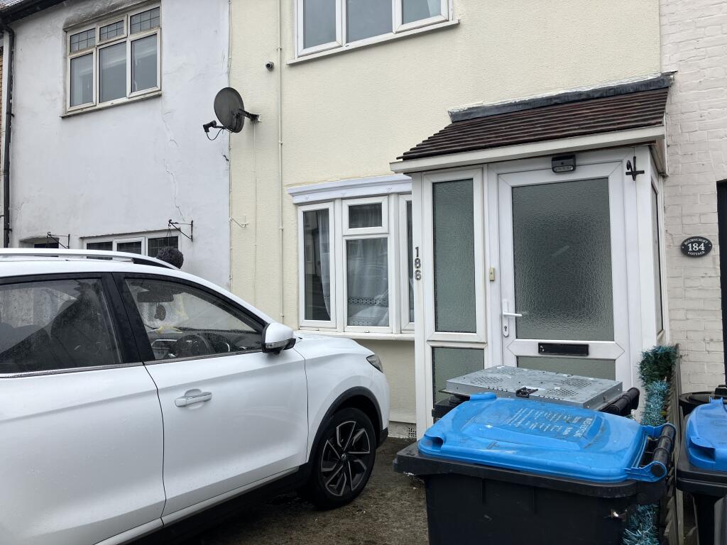2 bed Detached for rent in Whyteleafe. From Bairstow Eves Lettings - Purley