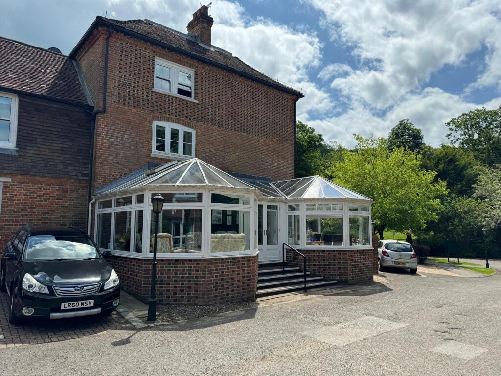 1 bed House (unspecified) for rent in Haslemere. From Bairstow Eves Lettings - Purley 1 bed House (unspecified) for rent in Haslemere. From Bairstow Eves Lettings - Purley