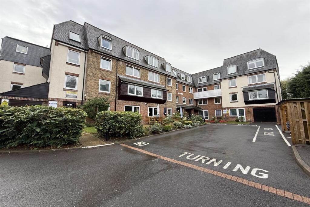 1 bed House (unspecified) for rent in Horsham. From Bairstow Eves Lettings - Purley 1 bed House (unspecified) for rent in Horsham. From Bairstow Eves Lettings - Purley