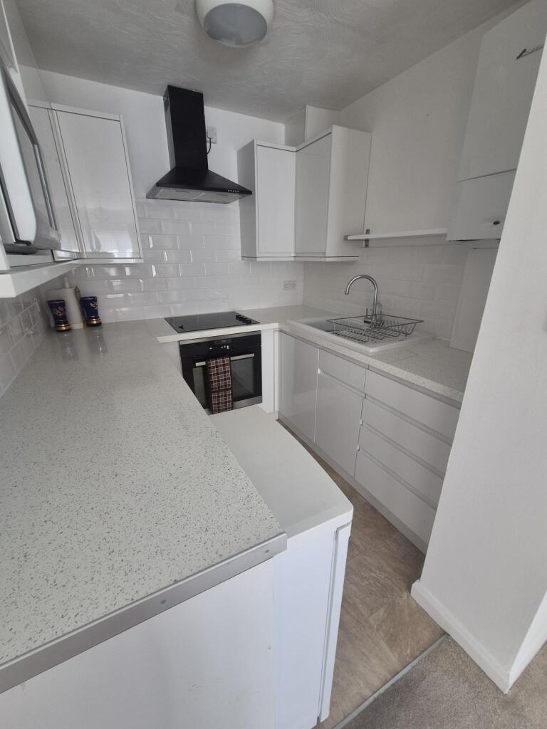 1 bed House (unspecified) for rent in Caterham. From Bairstow Eves Lettings - Purley