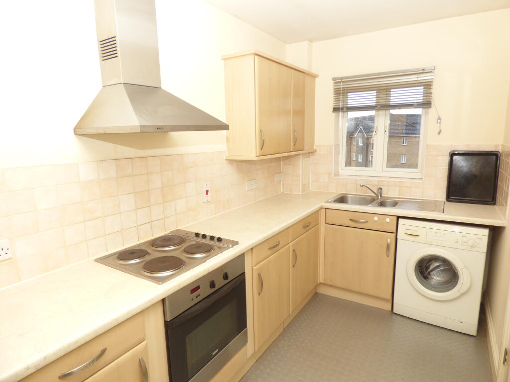 2 bed 1st Floor Flat for rent in Croydon. From Bairstow Eves Lettings - Purley 2 bed 1st Floor Flat for rent in Croydon. From Bairstow Eves Lettings - Purley