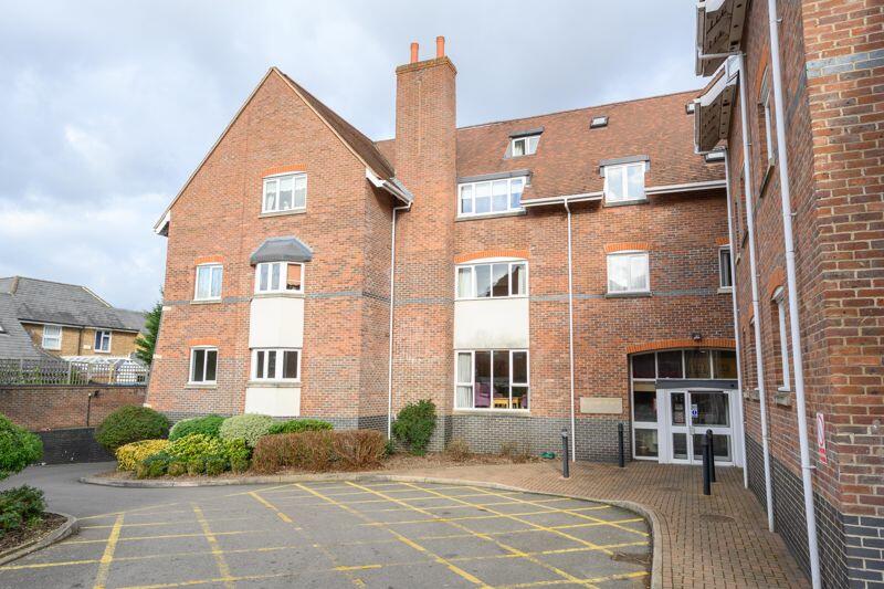 2 bed House (unspecified) for rent in Walton-on-Thames. From James Neave Estate Agents