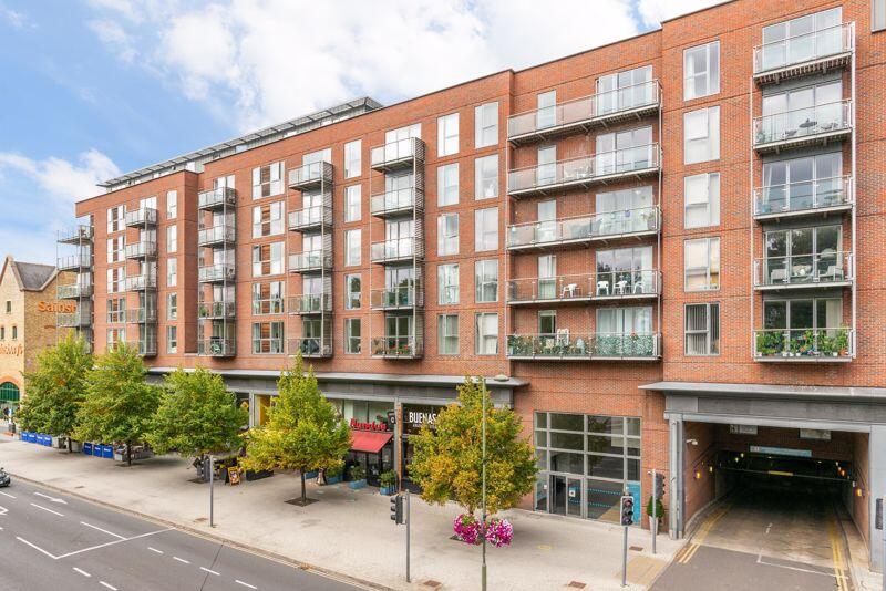 1 bed Apartment for rent in Walton-on-Thames. From James Neave - The Estate Agent - Walton On Thames