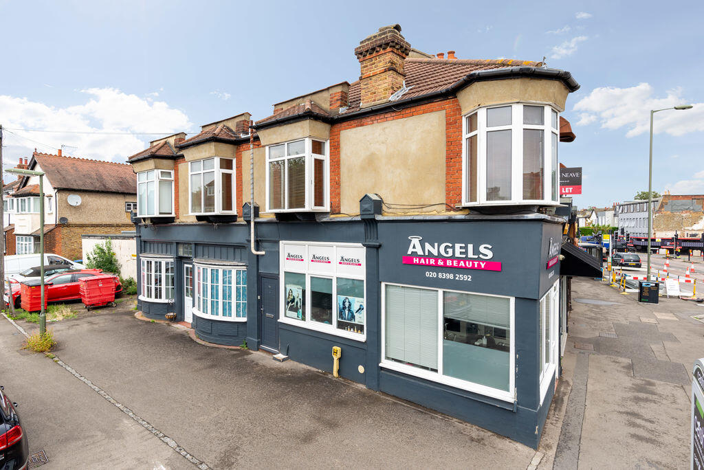 1 bed Annexe for rent in Thames Ditton. From James Neave - The Estate Agent - Walton On Thames