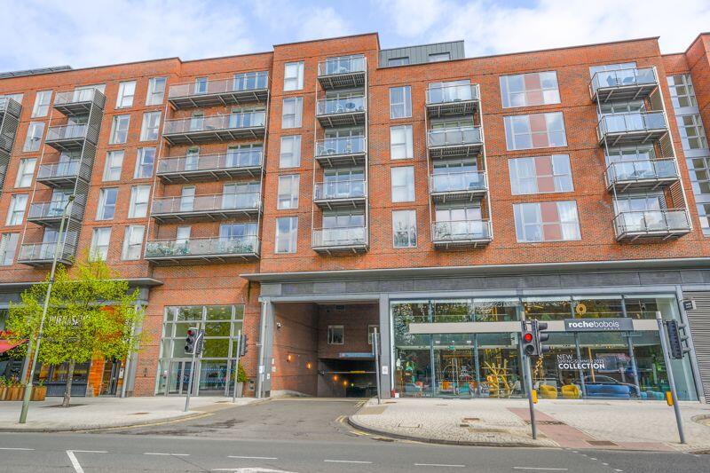 1 bed 1st Floor Flat for rent in Walton-on-Thames. From James Neave - The Estate Agent - Walton On Thames