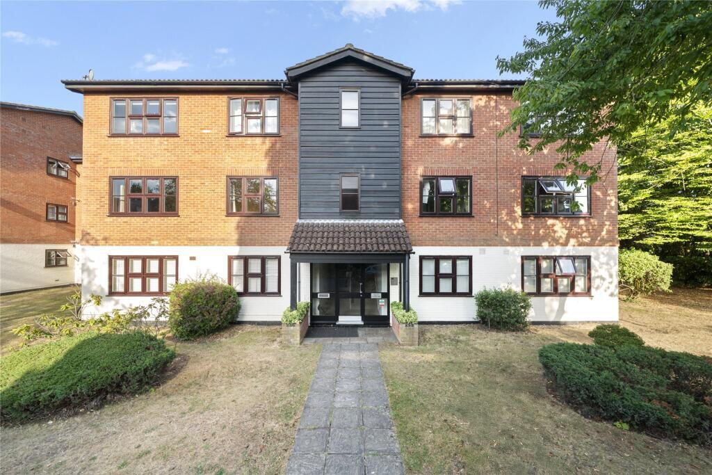 1 bed 1st Floor Flat for rent in Weybridge. From James Neave - The Estate Agent - Walton On Thames