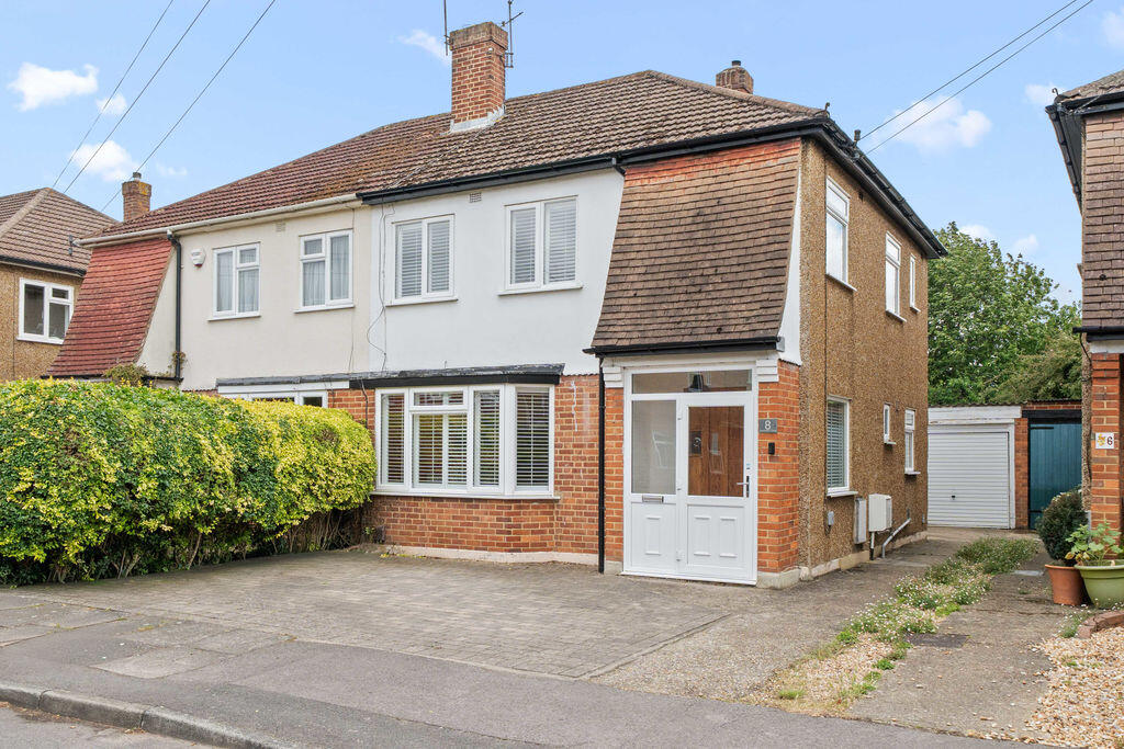 3 bed Semi Detached for rent in Sunbury. From James Neave - The Estate Agent - Walton On Thames 3 bed Semi Detached for rent in Sunbury. From James Neave - The Estate Agent - Walton On Thames