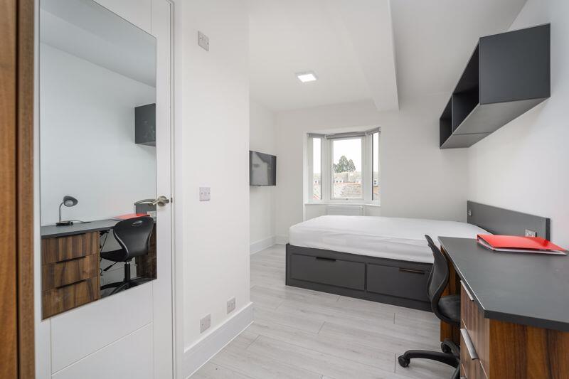 1 bed Flat Share for rent in Walton-on-Thames. From James Neave - The Estate Agent - Walton On Thames 1 bed Flat Share for rent in Walton-on-Thames. From James Neave - The Estate Agent - Walton On Thames