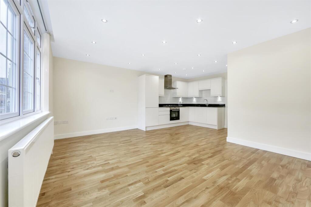 1 bed Detached for rent in Wembley. From Fieldhouse Residential Ltd - Battersea