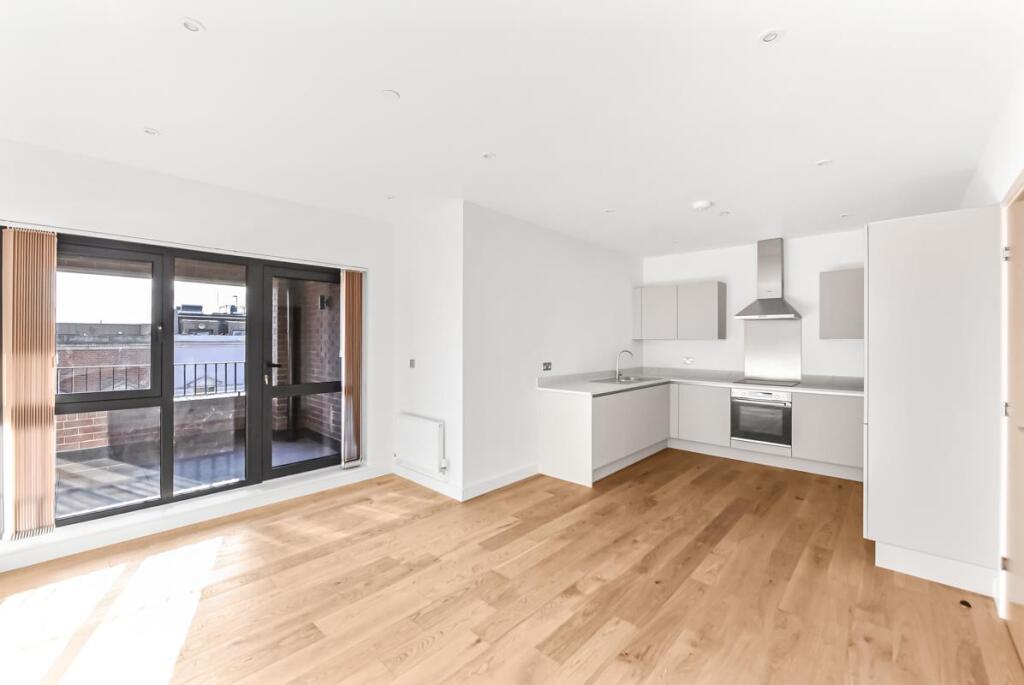 2 bed 1st Floor Flat for rent in Camberwell. From Fieldhouse Residential Ltd - Battersea 2 bed 1st Floor Flat for rent in Camberwell. From Fieldhouse Residential Ltd - Battersea