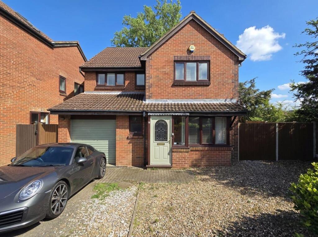 4 bed Detached for rent in London. From Peter Barry Estate Agents