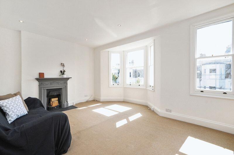 1 bed 1st Floor Flat for rent in Hammersmith. From Philip Wooller - Shepherd's Bush & Hammersmith