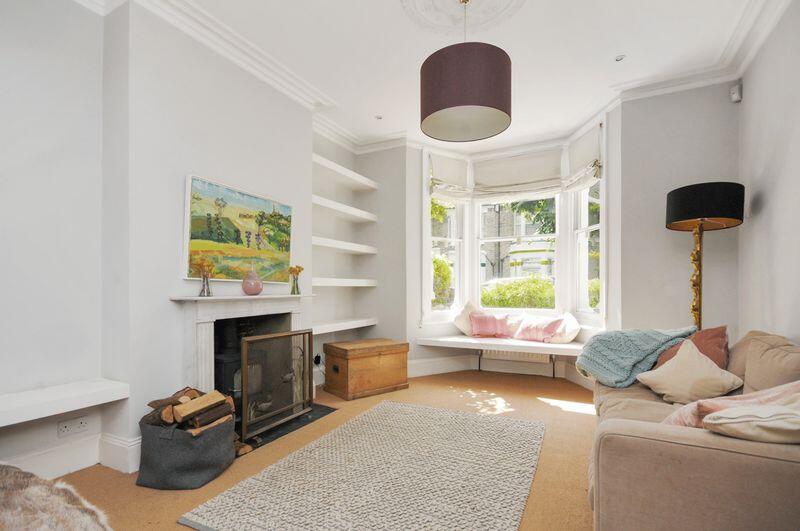 4 bed Mid Terraced House for rent in Hammersmith. From Philip Wooller - Shepherd's Bush & Hammersmith 4 bed Mid Terraced House for rent in Hammersmith. From Philip Wooller - Shepherd's Bush & Hammersmith