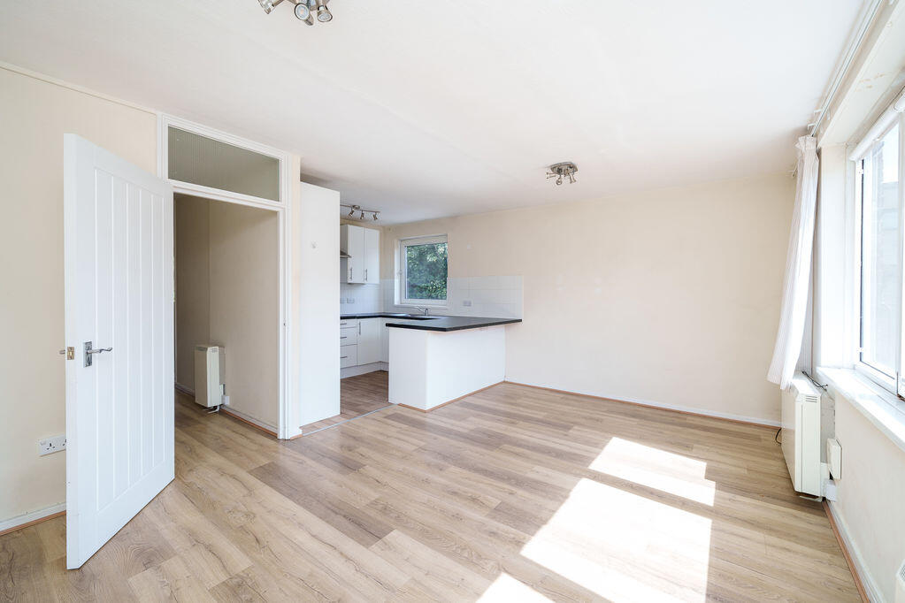 2 bed 1st Floor Flat for rent in Hammersmith. From Philip Wooller - Shepherd's Bush & Hammersmith 2 bed 1st Floor Flat for rent in Hammersmith. From Philip Wooller - Shepherd's Bush & Hammersmith