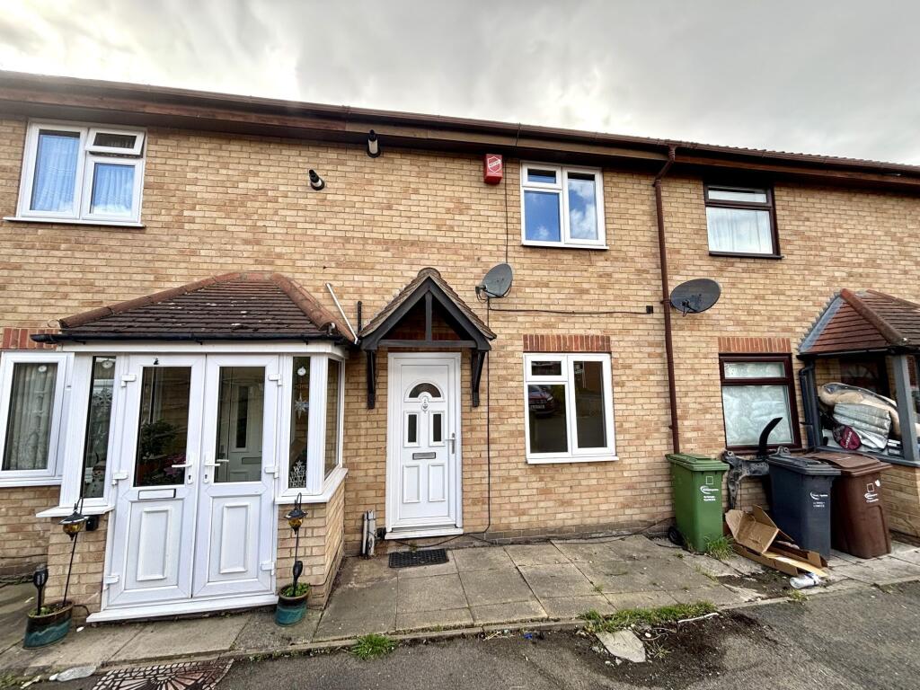 2 bed Mid Terraced House for rent in Dagenham. From Stoneshaw Estates - Dagenham