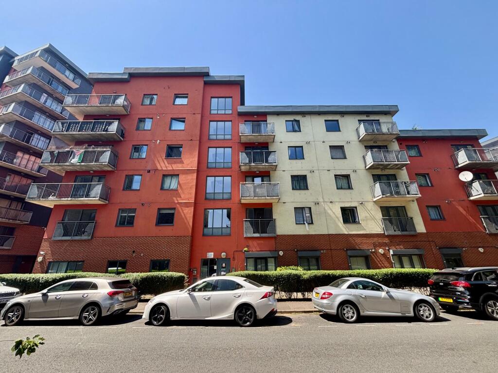 2 bed 1st Floor Flat for rent in Barking. From Stoneshaw Estates - Dagenham 2 bed 1st Floor Flat for rent in Barking. From Stoneshaw Estates - Dagenham