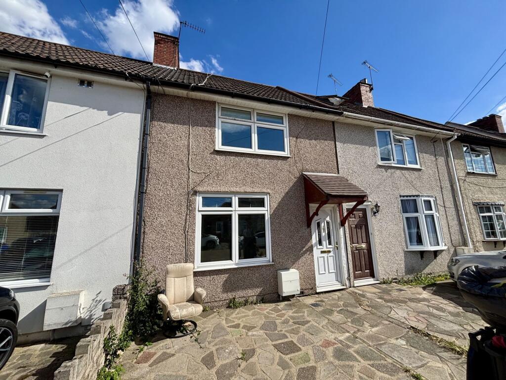 2 bed Mid Terraced House for rent in Barking. From Stoneshaw Estates - Dagenham 2 bed Mid Terraced House for rent in Barking. From Stoneshaw Estates - Dagenham